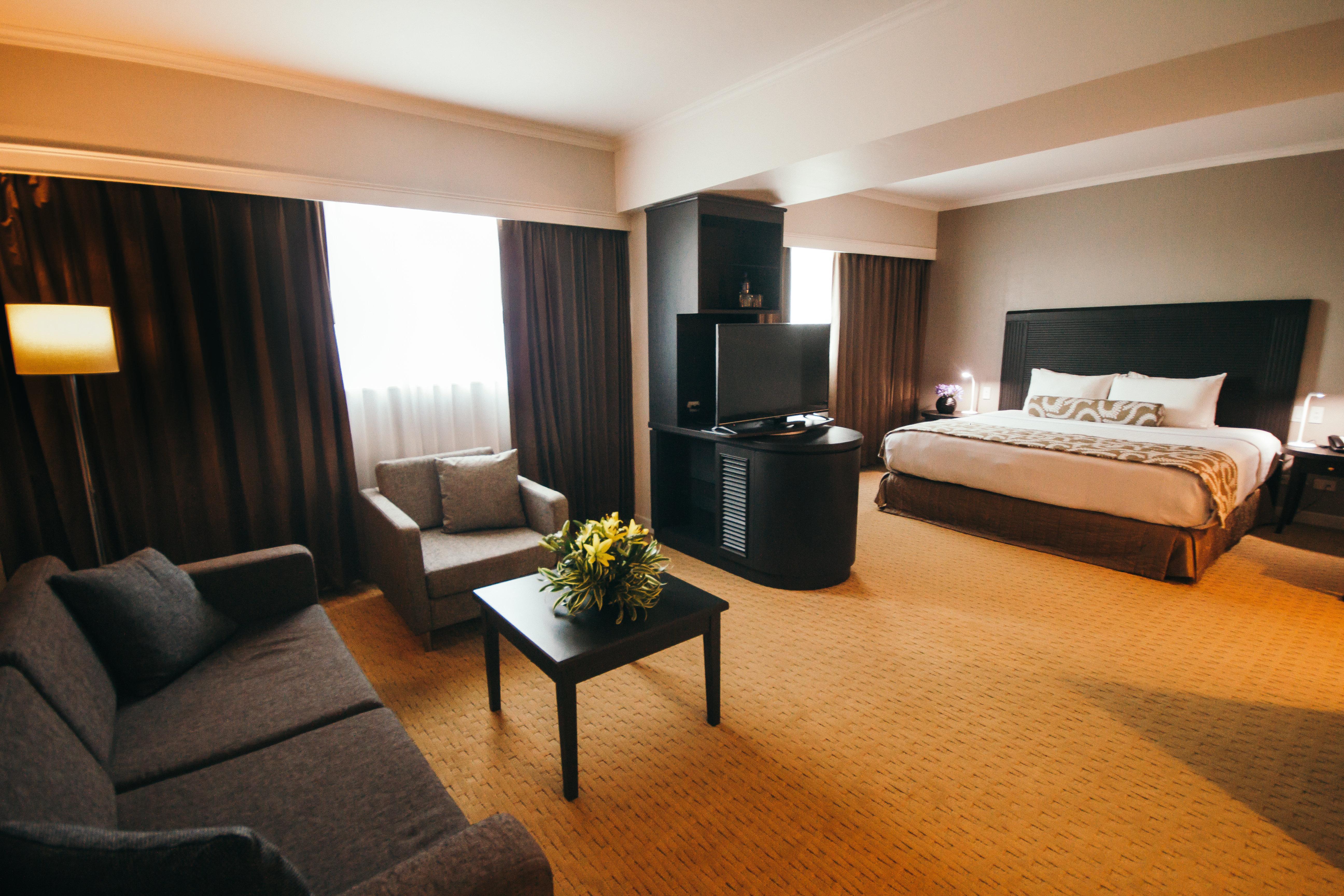 Crowne Plaza Managua By Ihg Hotel Exterior photo